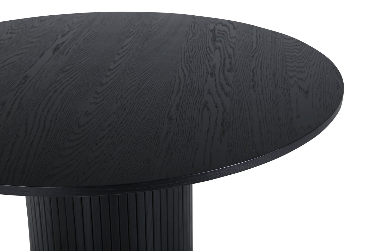 Bianca dining room table round black