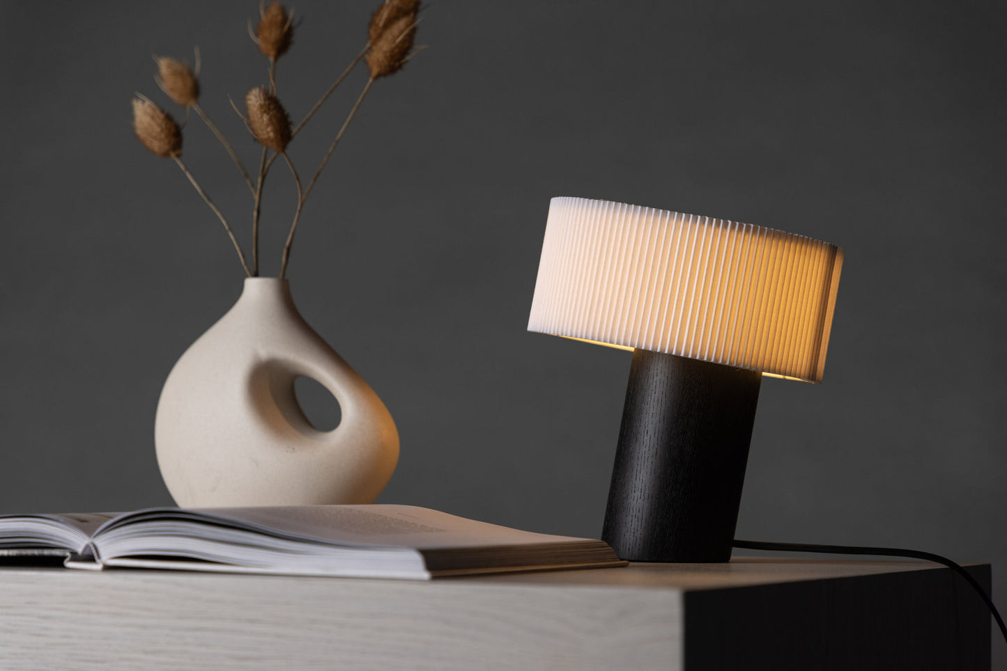 Branäs table lamp black