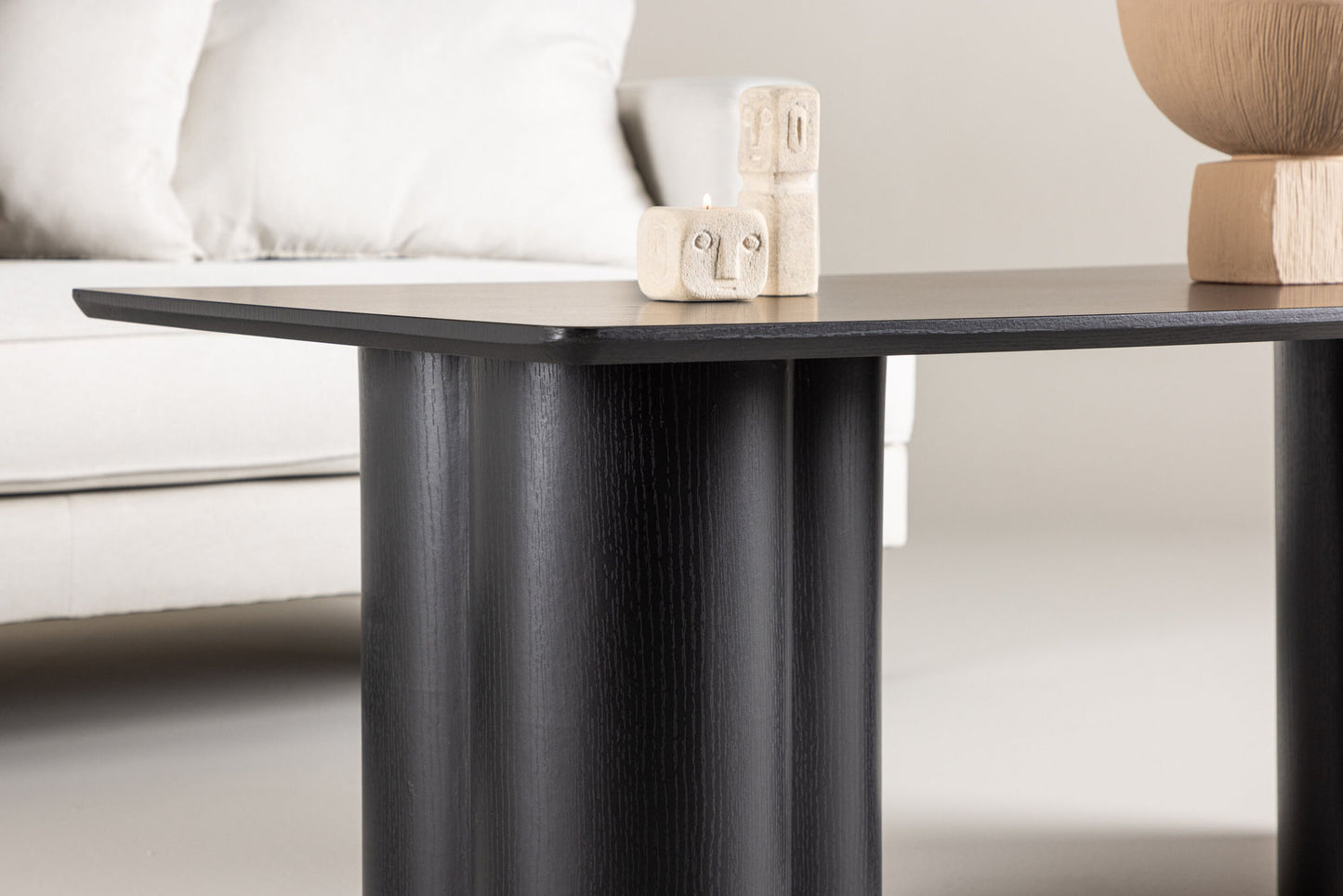 Olivia coffee table rectangle black