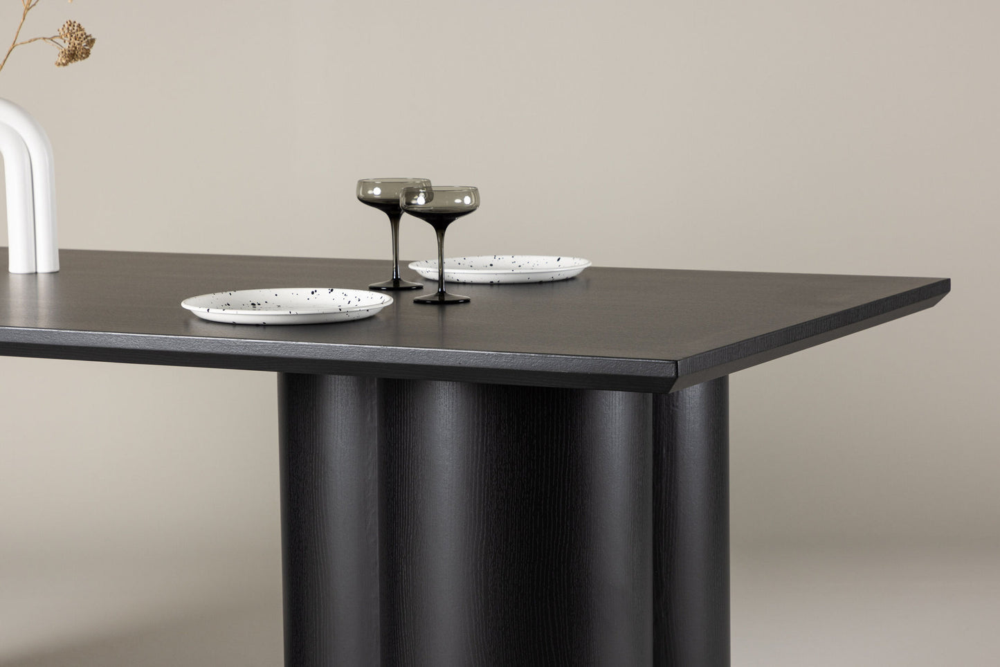 Olivia dining room table rectangle black