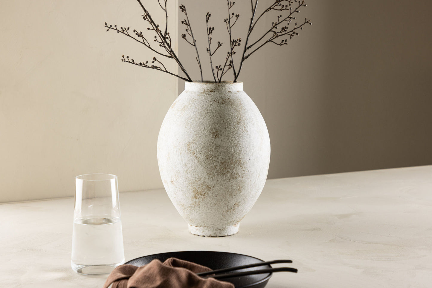 Vase globe blanc cassé S