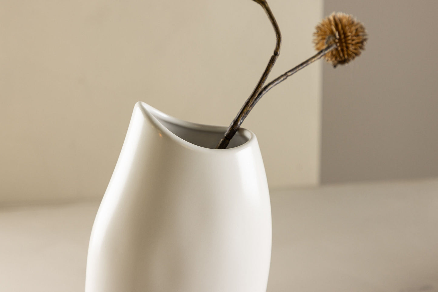 Ernst vase white